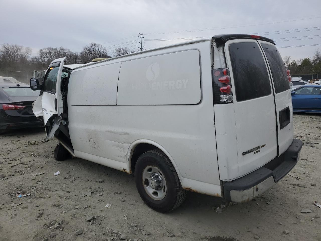 2014 Chevrolet Express - Image 2