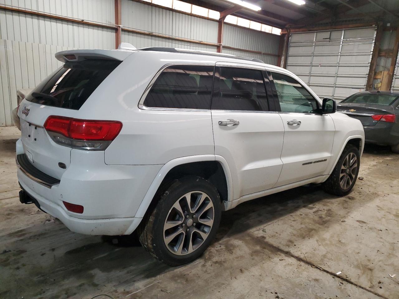 2018 Jeep Grand Cherokee - Image 3