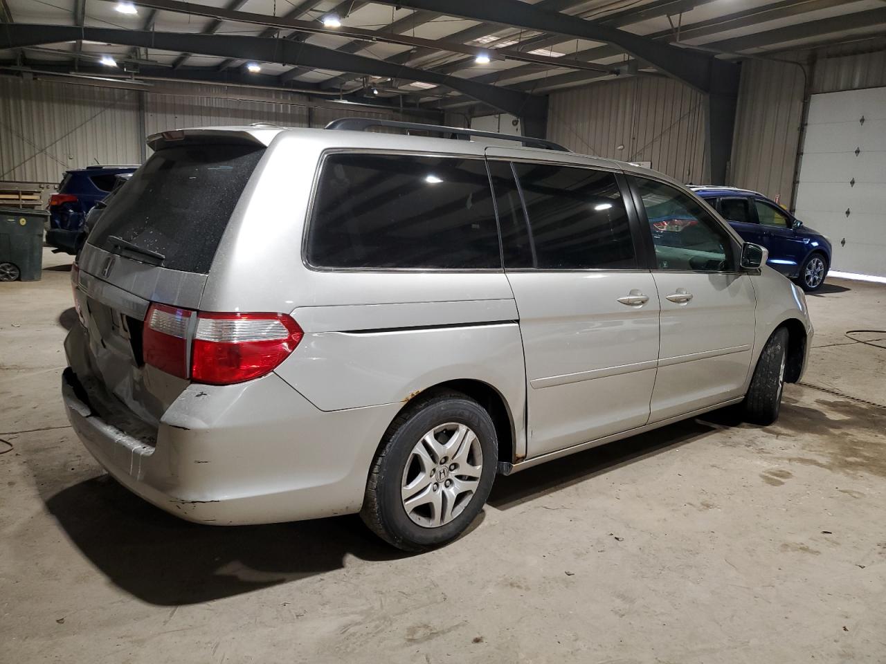 2007 Honda Odyssey - Image 3