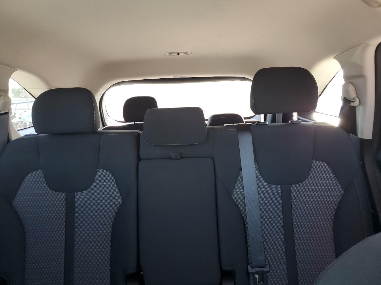 2023 Kia Sorento - Image 10