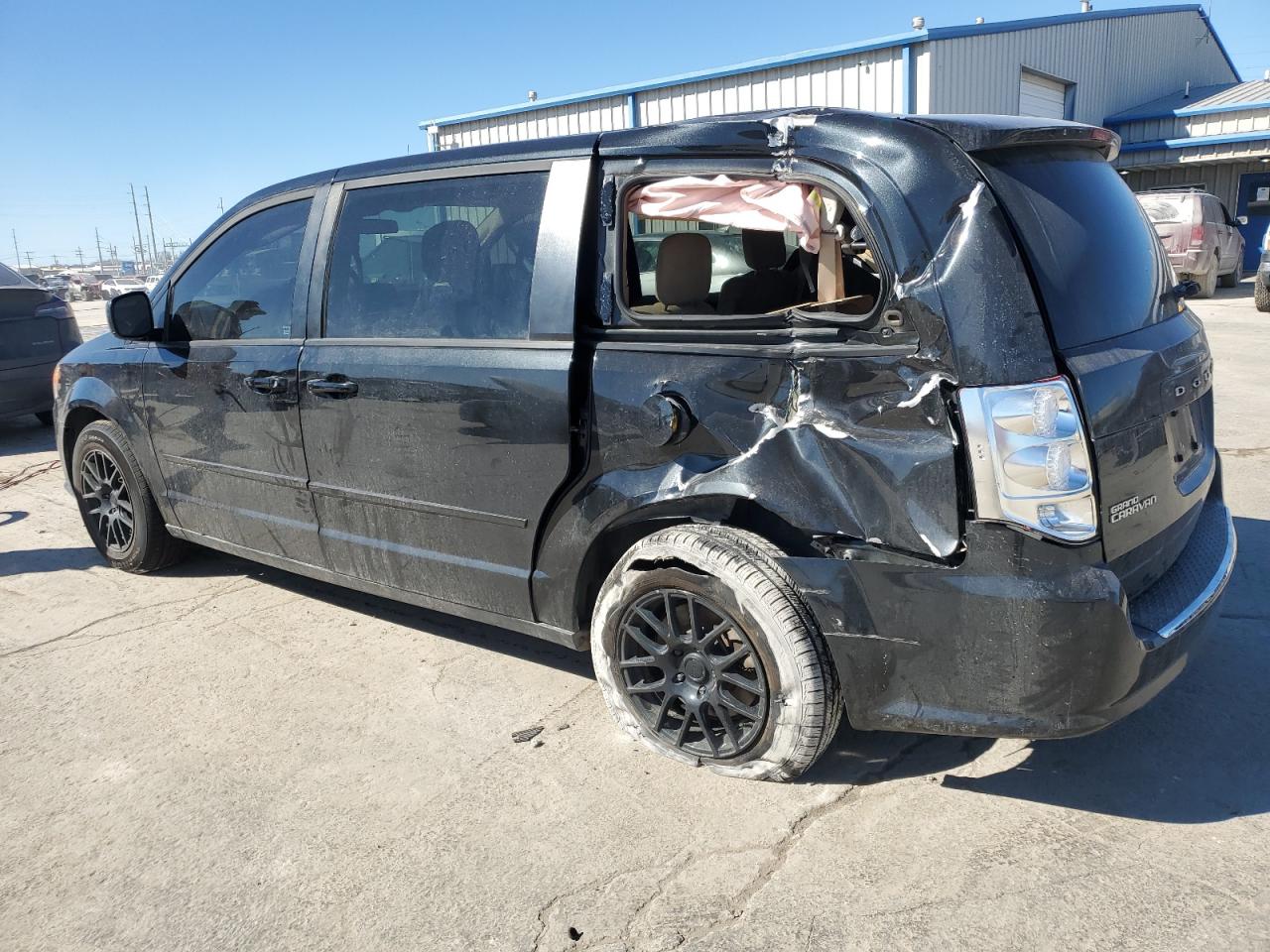 2016 Dodge Caravan - Image 2