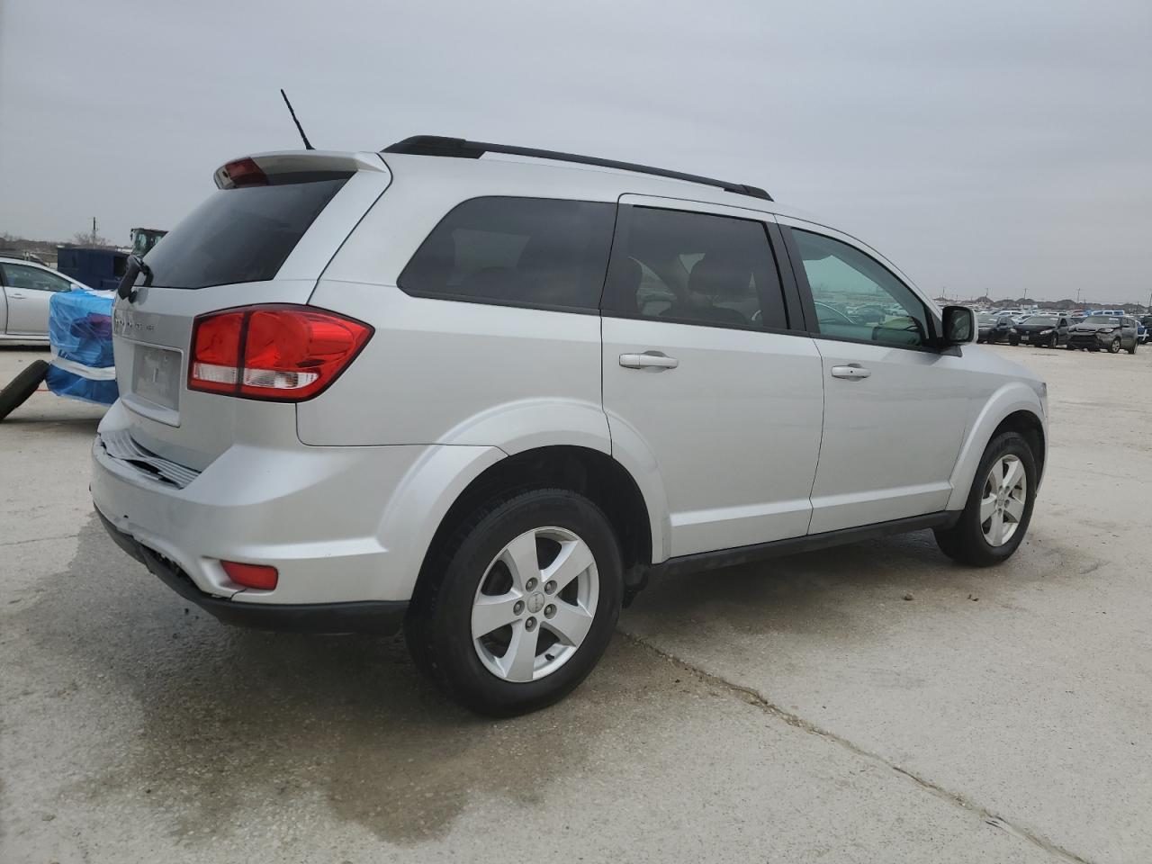 2011 Dodge Journey - Image 3