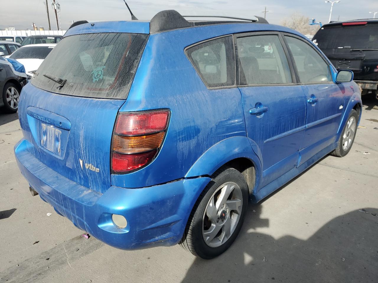 2007 Pontiac Vibe - Image 3