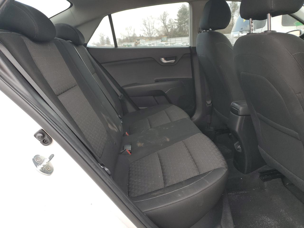 2021 Kia Rio - Image 10
