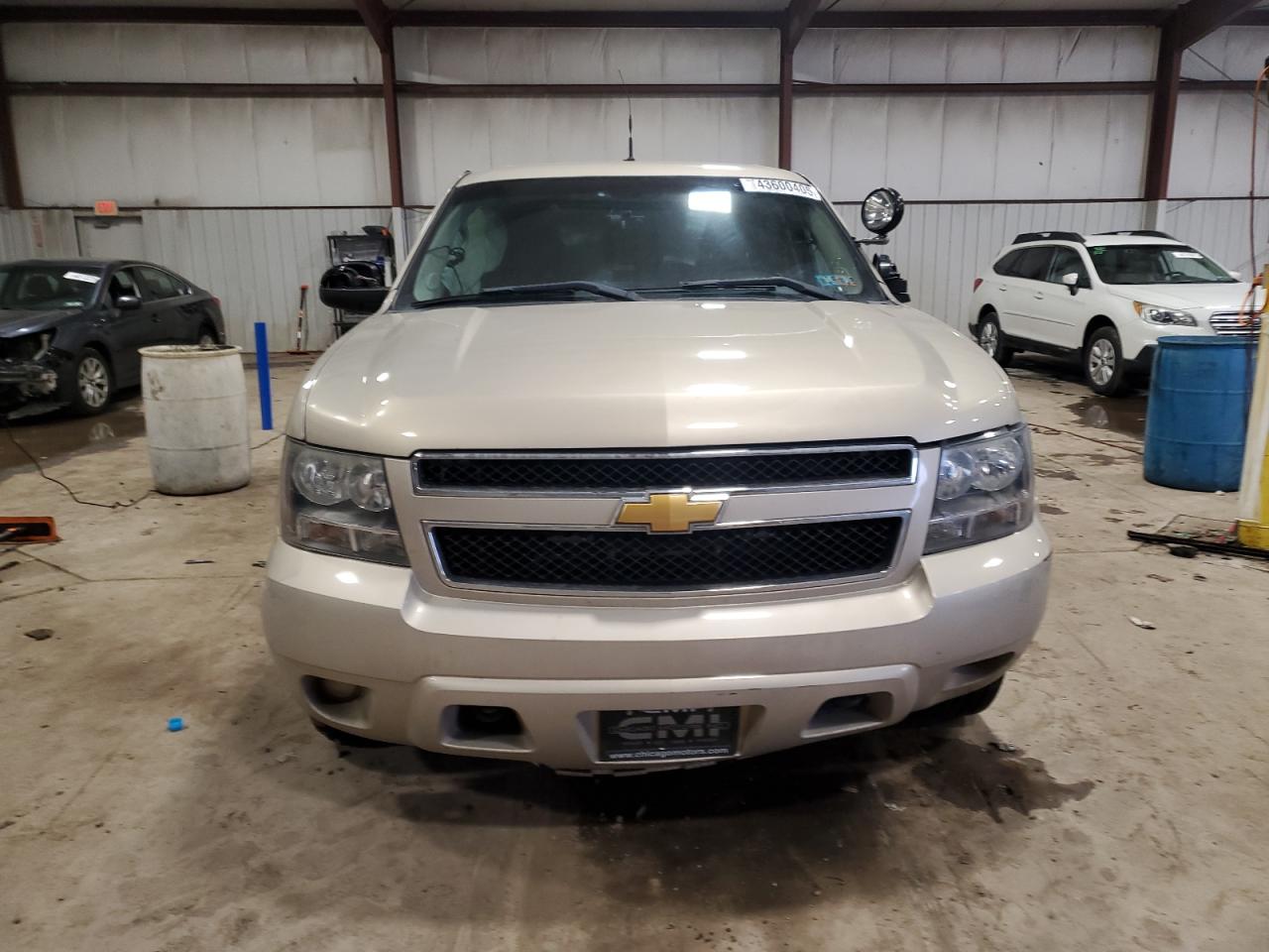2012 Chevrolet Tahoe - Image 5