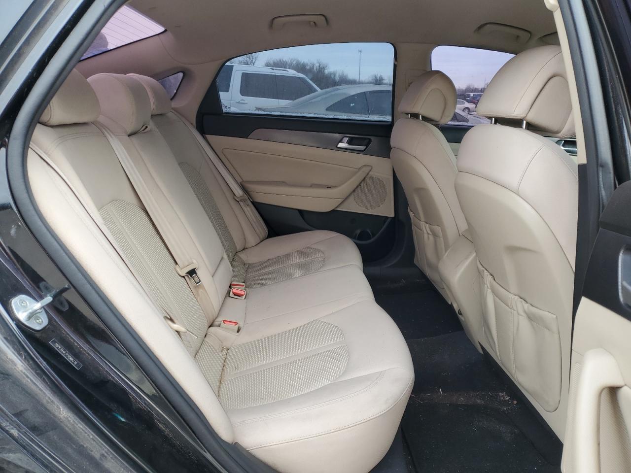 2015 Hyundai Sonata - Image 10
