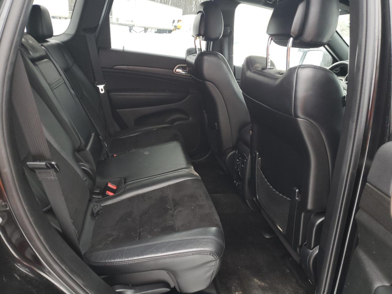 2015 Jeep Grand Cherokee - Image 12
