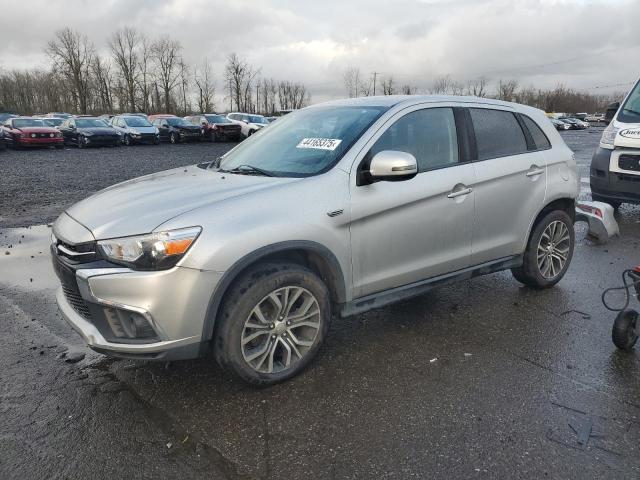  MITSUBISHI OUTLANDER 2019 Srebrny