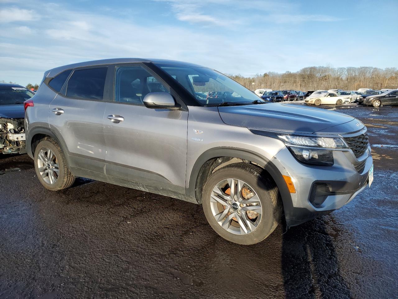 2022 Kia Seltos - Image 4