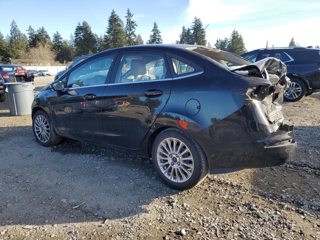 2016 Ford Fiesta - Image 2