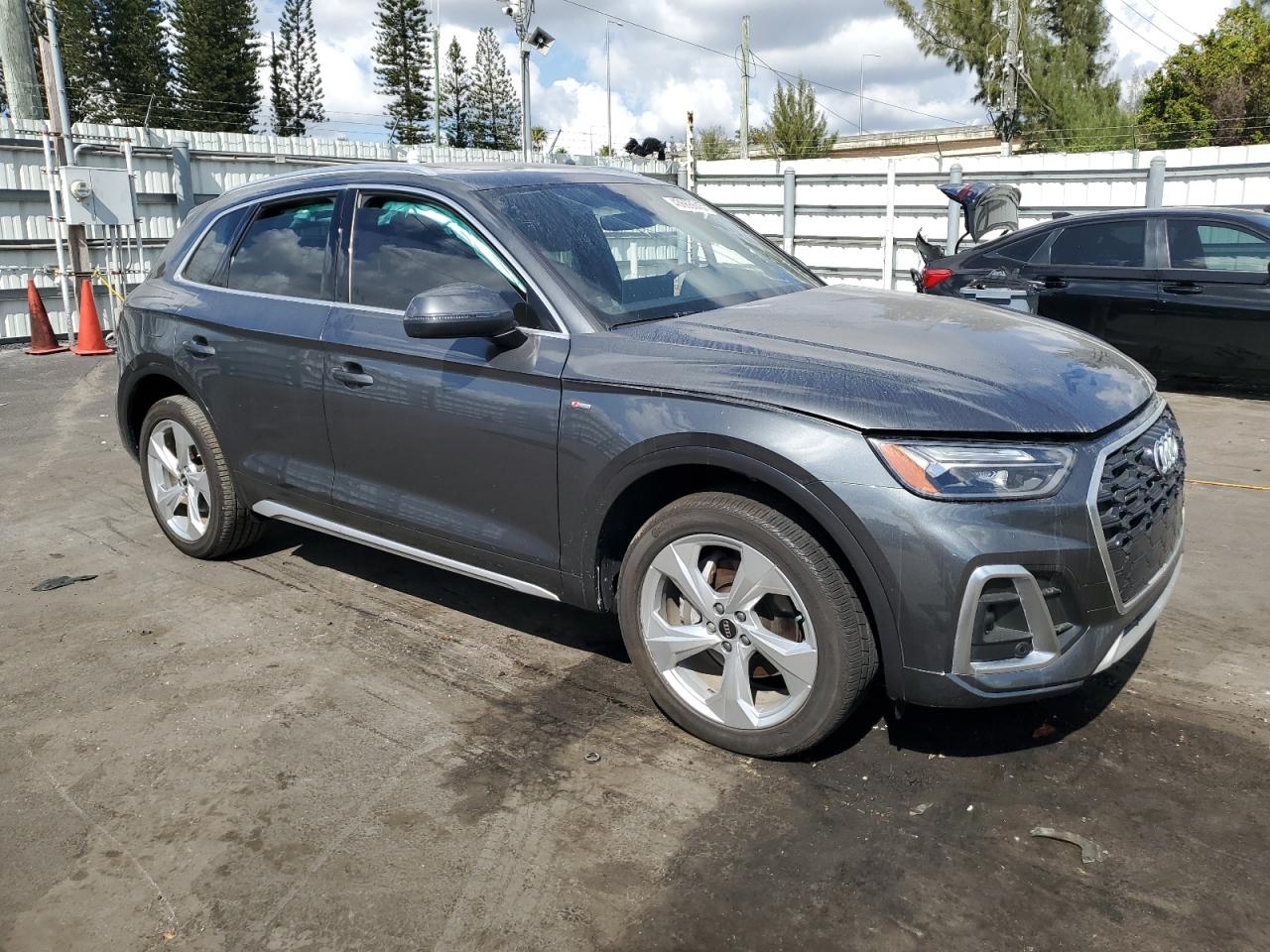 2023 Audi Q5 - Image 4