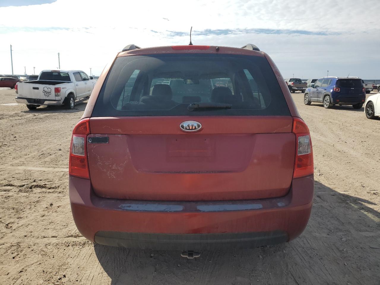 2008 Kia Rondo - Image 6
