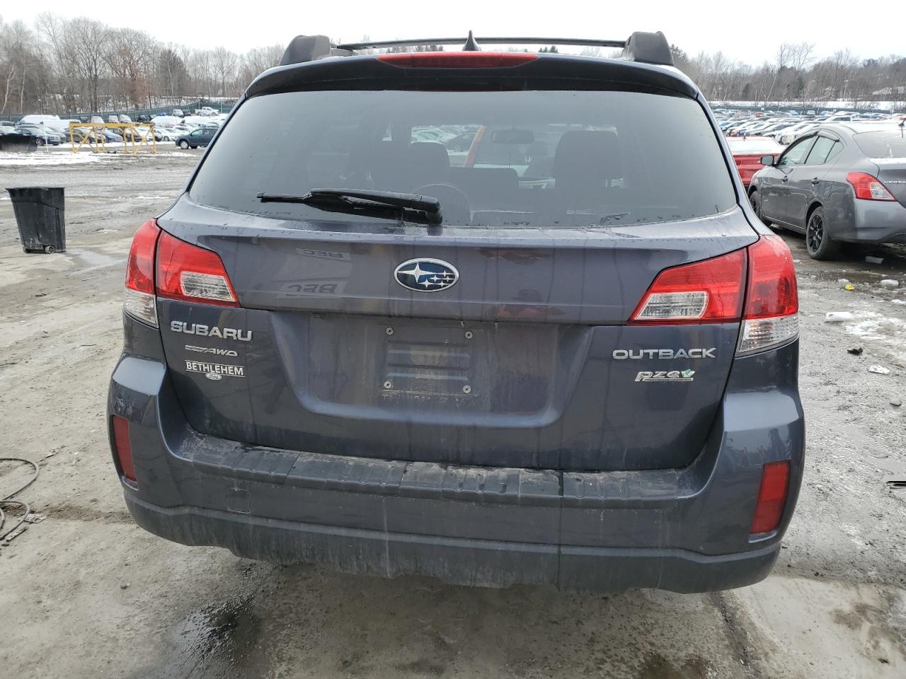 2014 Subaru Outback - Image 6