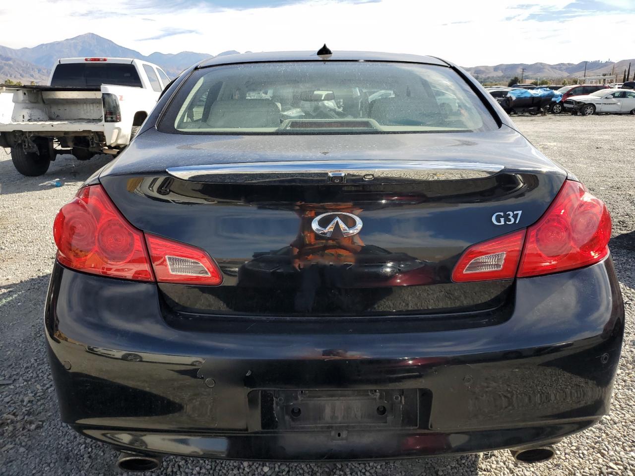 2011 Infiniti G - Image 6