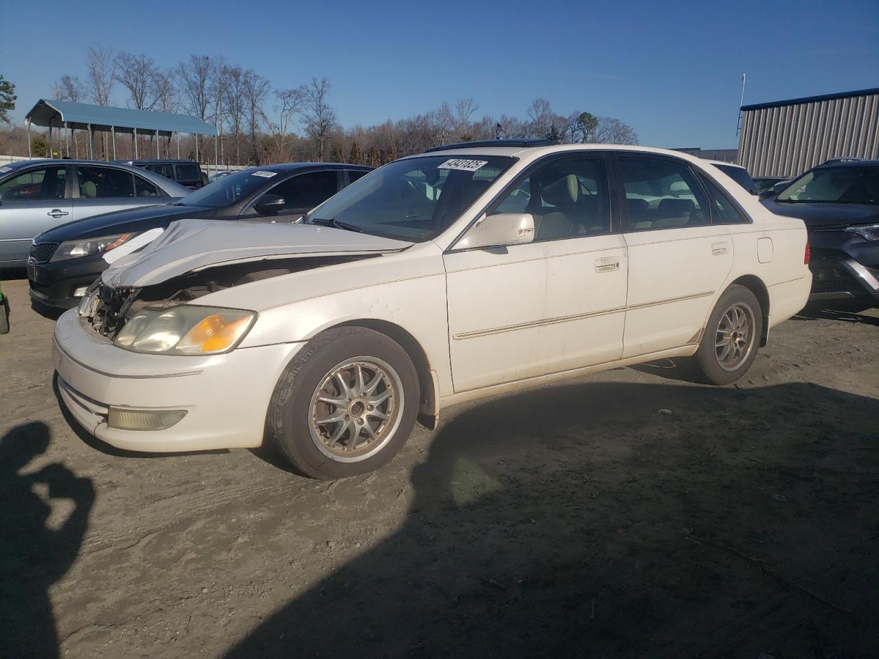 2003 Toyota Avalon - Image 1