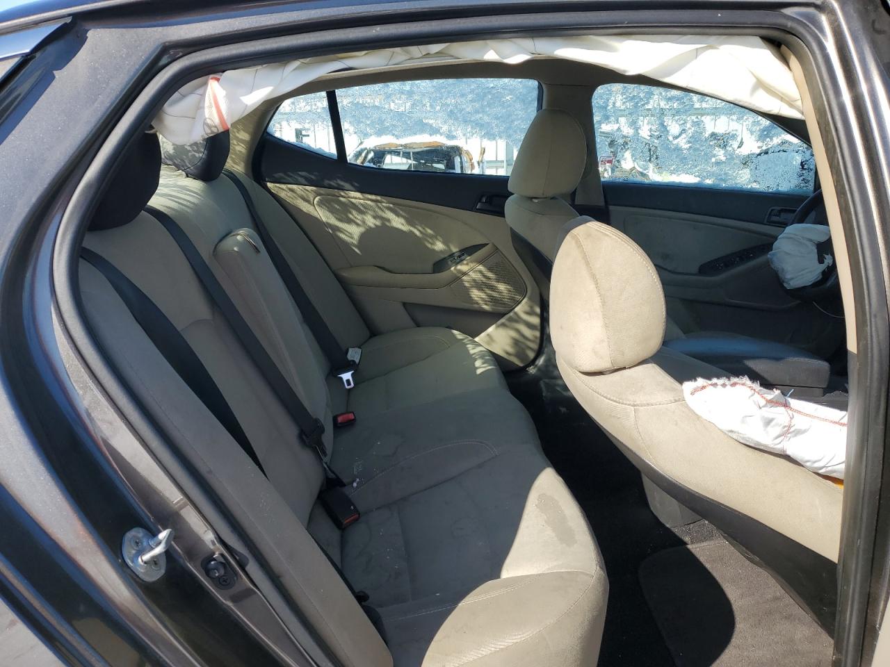 2012 Kia Optima - Image 10