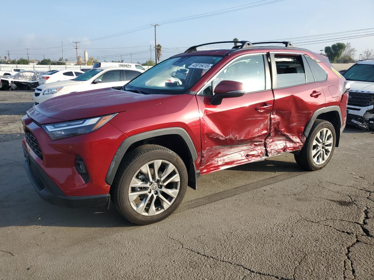 2024 Toyota Rav4 Xle Premium en Venta en Colton, CA - Side