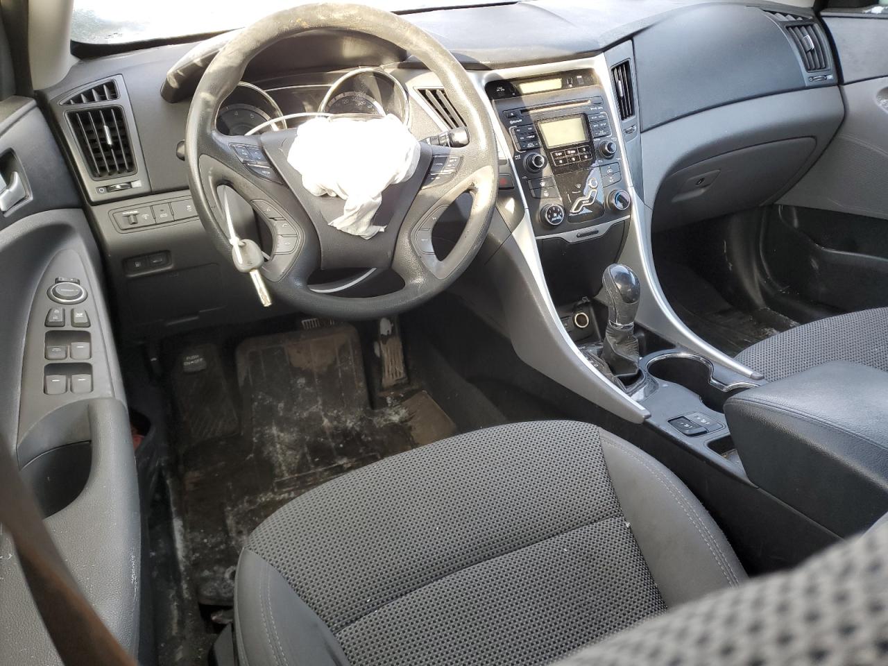 2011 Hyundai Sonata - Image 8