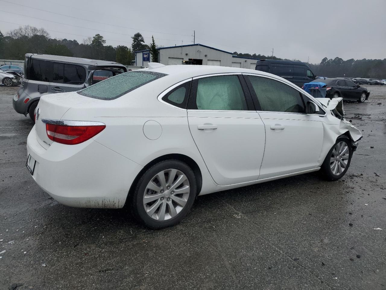 2015 Buick Verano - Image 3