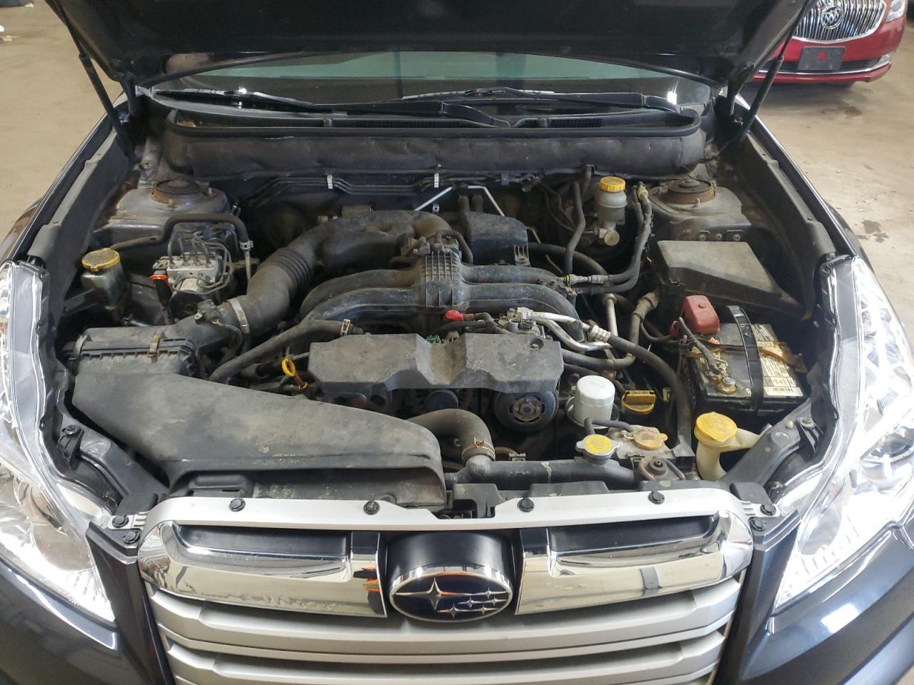 2013 Subaru Outback - Image 12