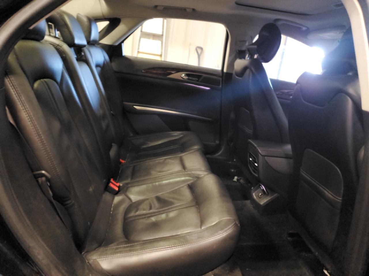 2014 Lincoln MKZ - Image 11