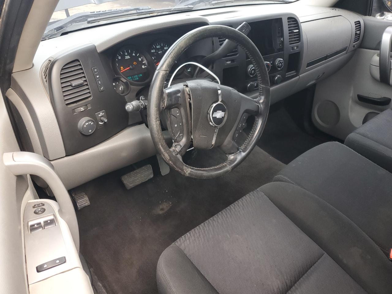 2013 Chevrolet Silverado - Image 8