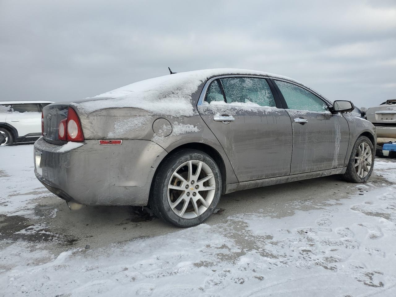2010 Chevrolet Malibu - Image 3