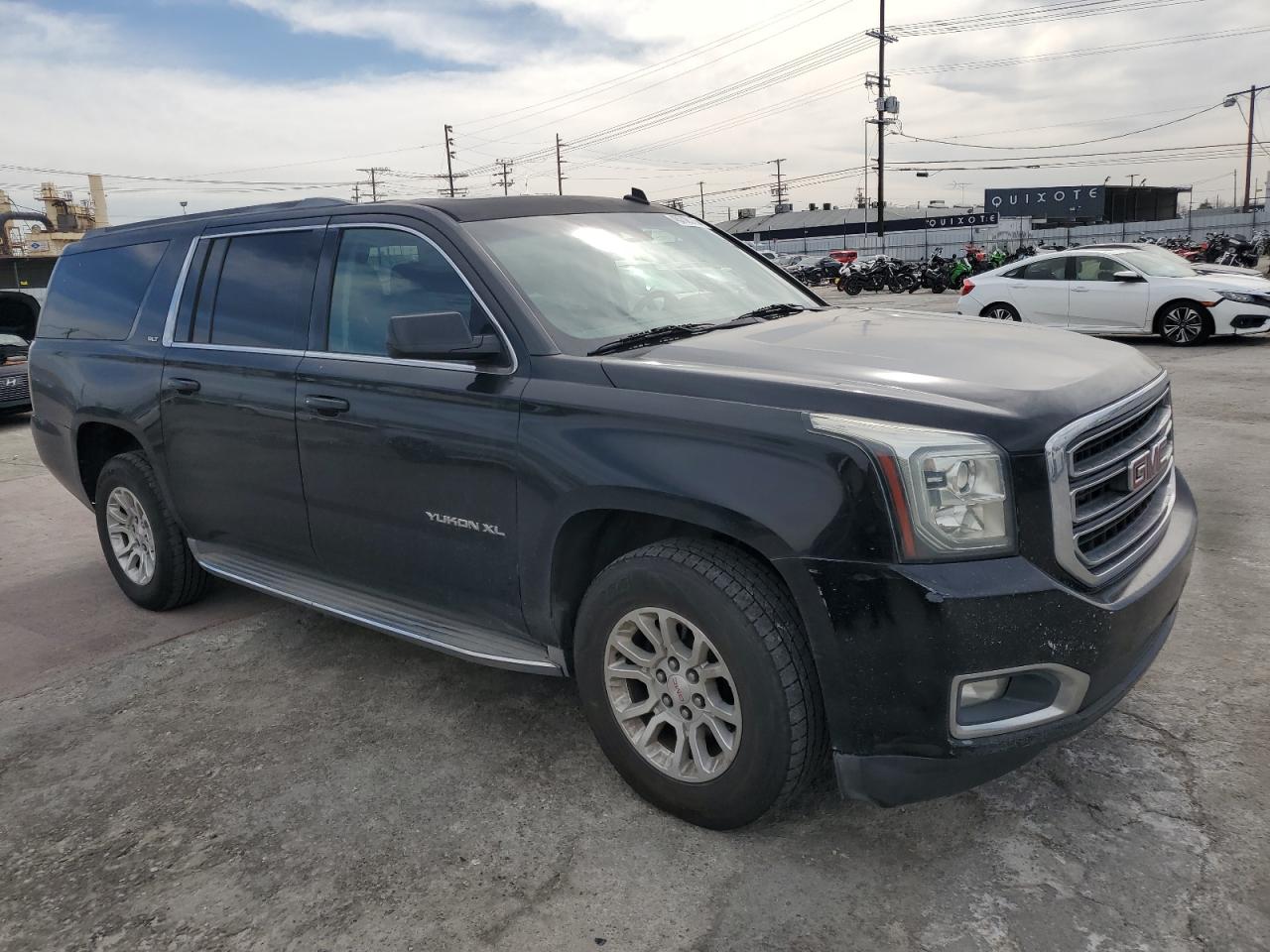 2015 GMC Yukon - Image 4
