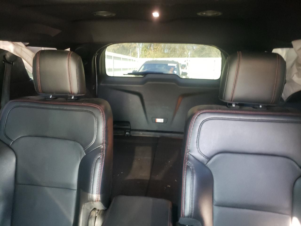 2018 Ford Explorer - Image 10