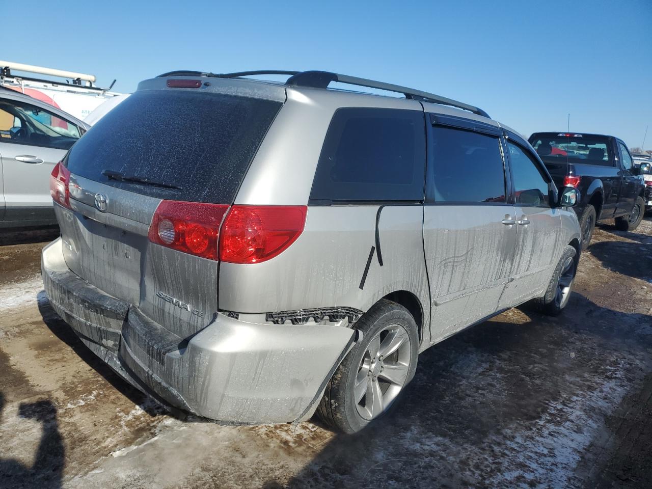 2008 Toyota Sienna - Image 3