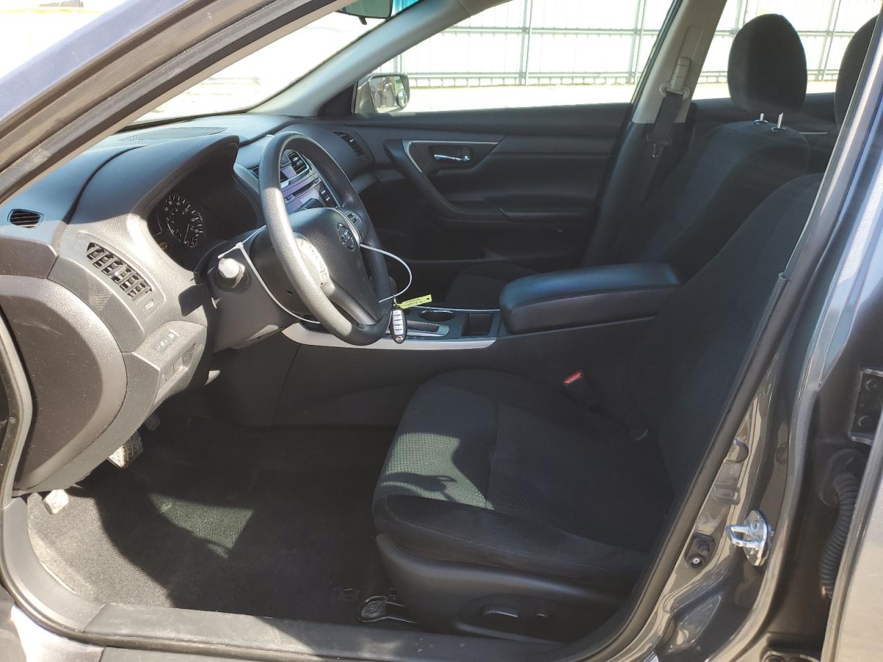 2015 Nissan Altima - Image 7