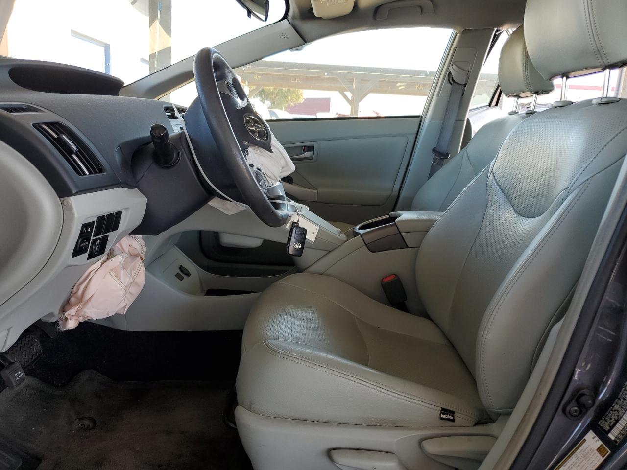 2015 Toyota Prius - Image 7