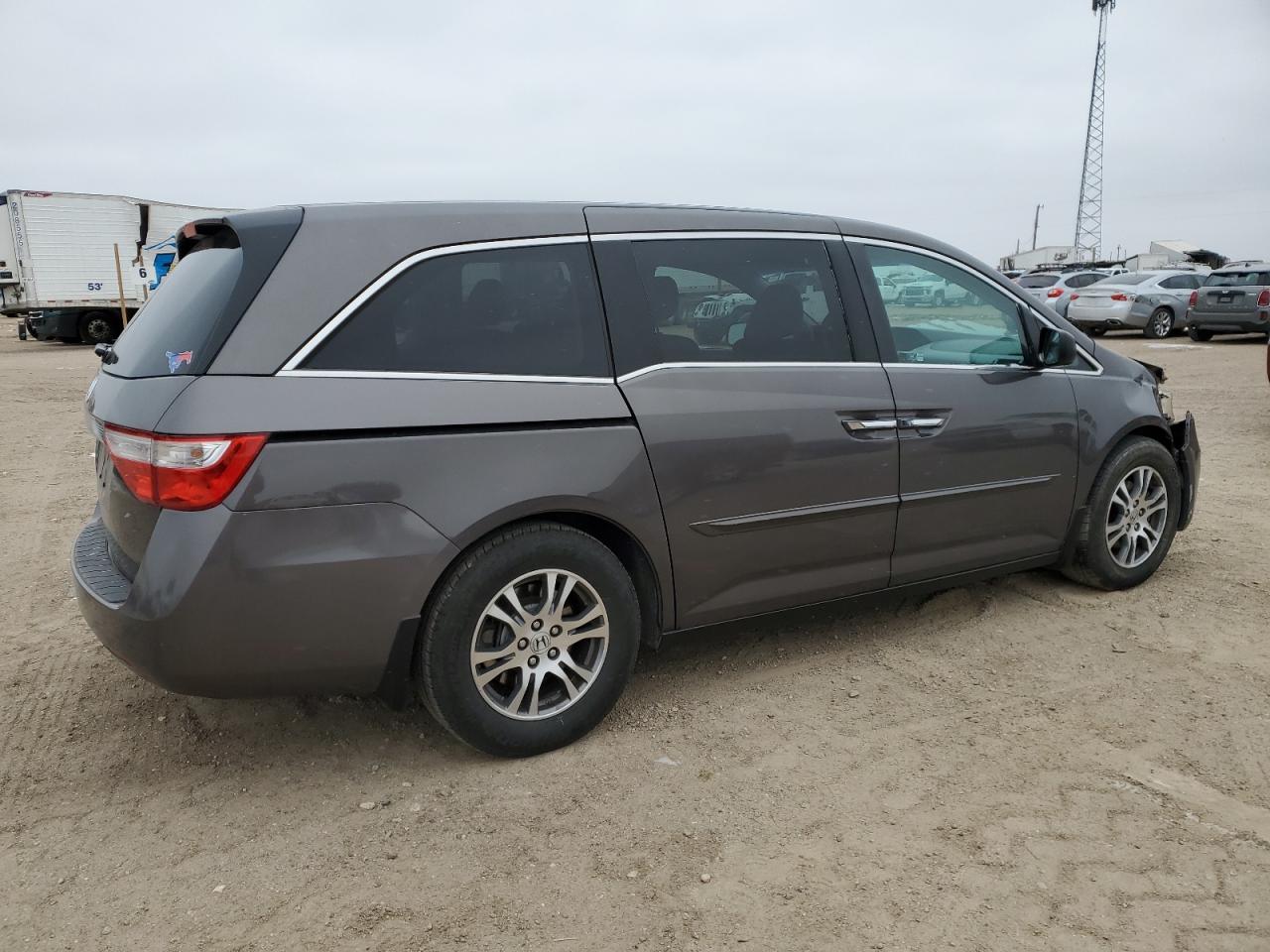 2012 Honda Odyssey - Image 3