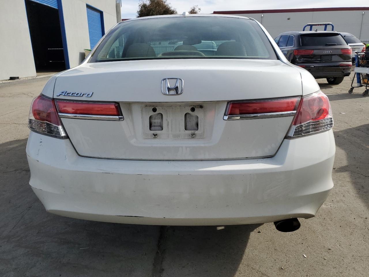 2011 Honda Accord - Image 6