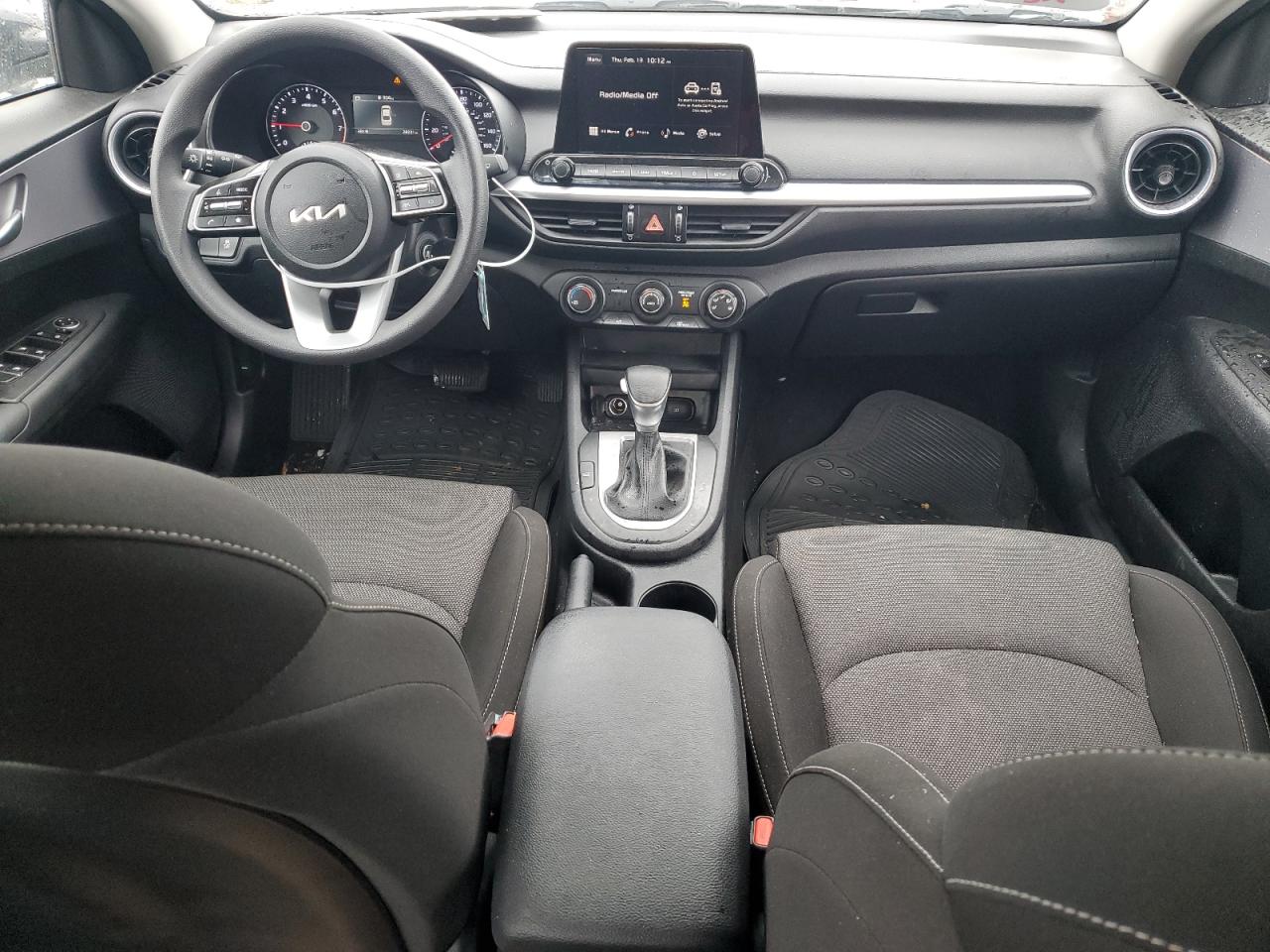 2024 Kia Forte - Image 8