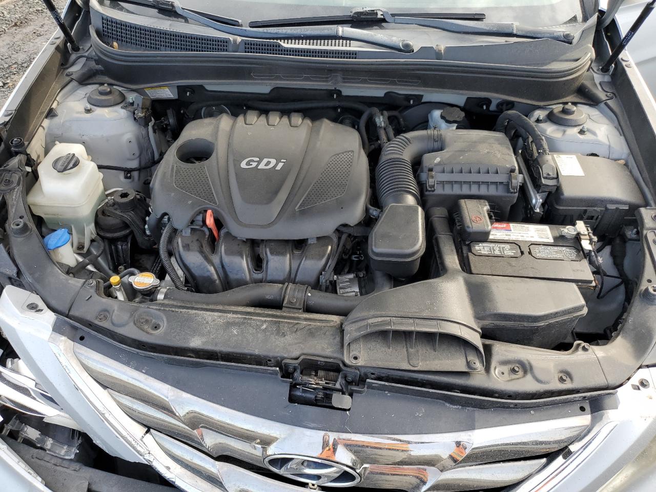 2011 Hyundai Sonata - Image 12
