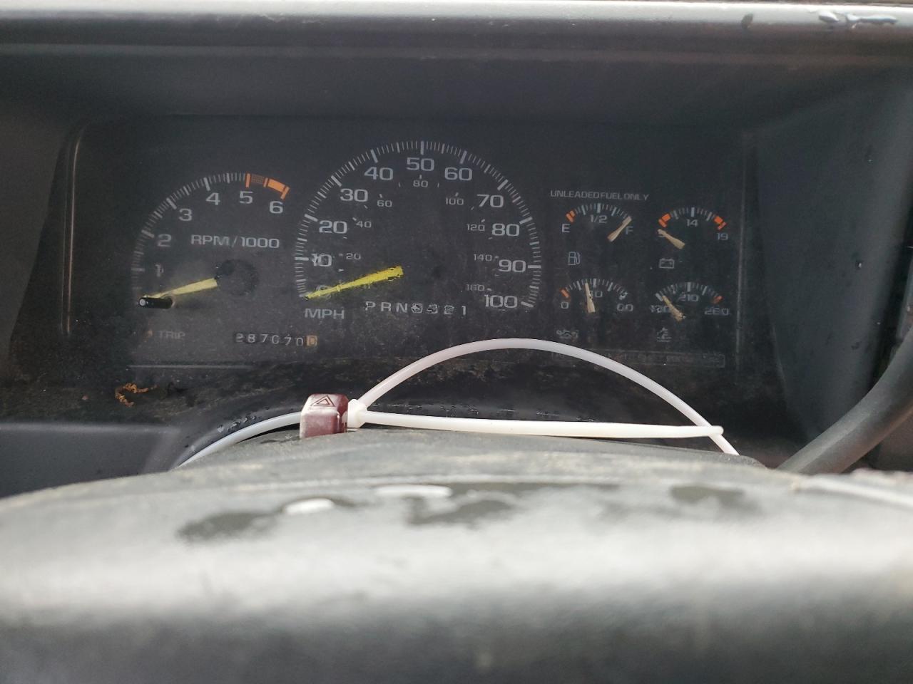 1995 Chevrolet GMT-400 - Image 9