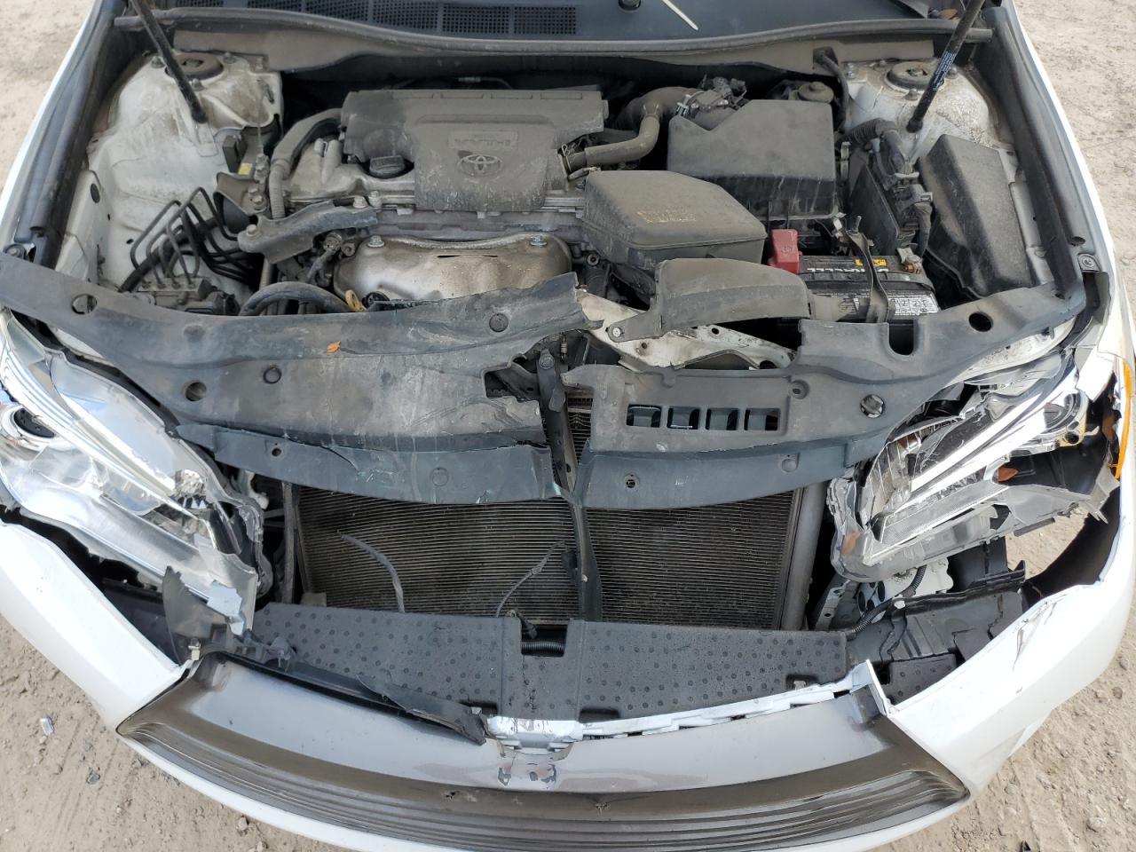 2017 Toyota Camry - Image 11