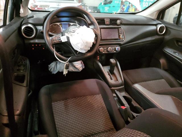  NISSAN VERSA 2023 Srebrny