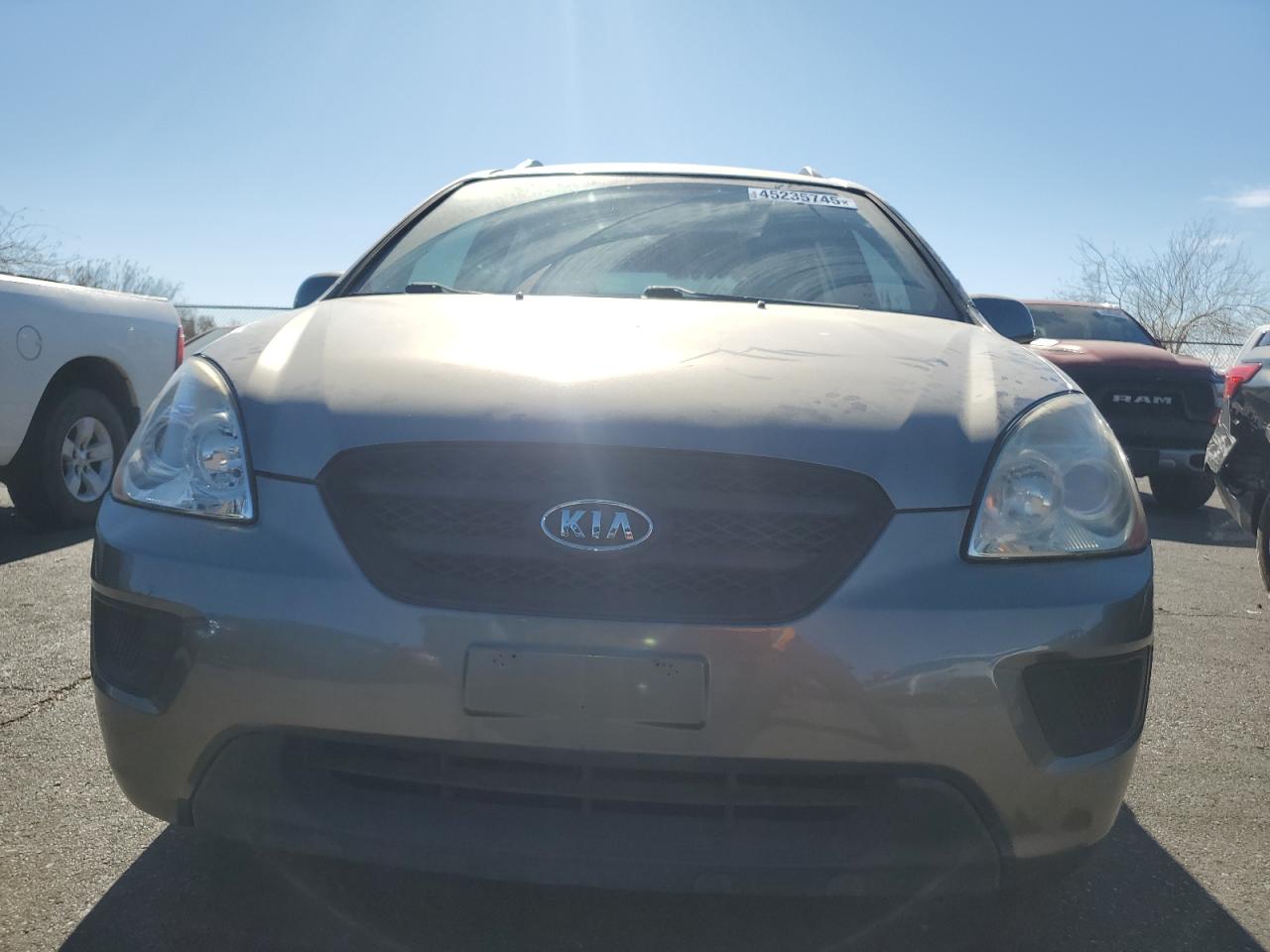 2009 Kia Rondo - Image 5