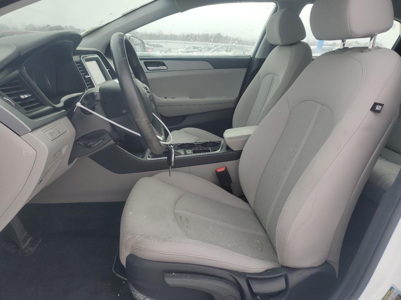 2019 Hyundai Sonata - Image 7