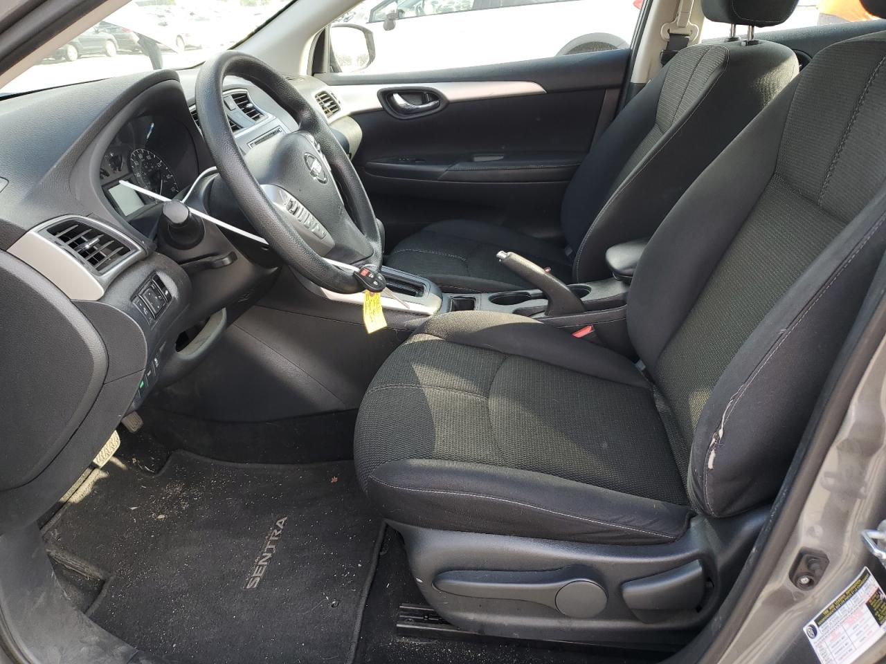 2016 Nissan Sentra - Image 7
