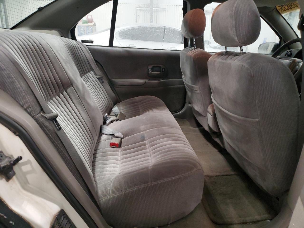 2001 Chevrolet Lumina - Image 11