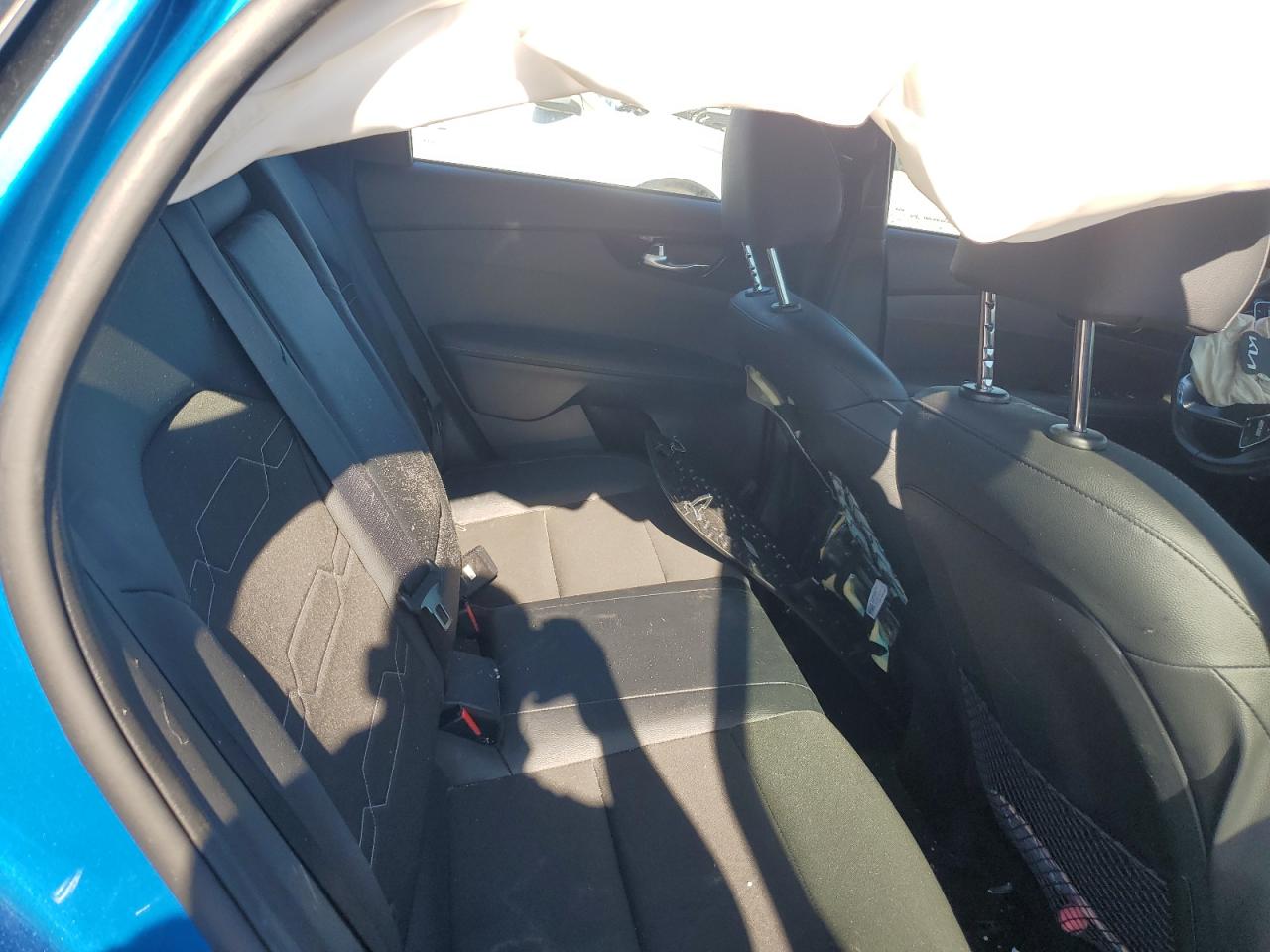 2023 Kia Forte - Image 10