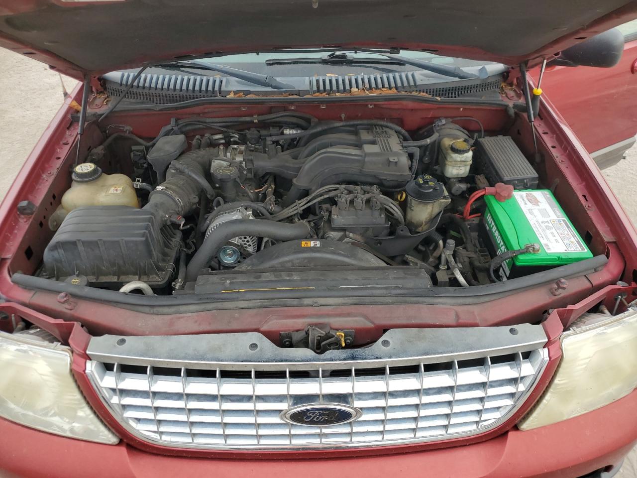 2005 Ford Explorer - Image 12