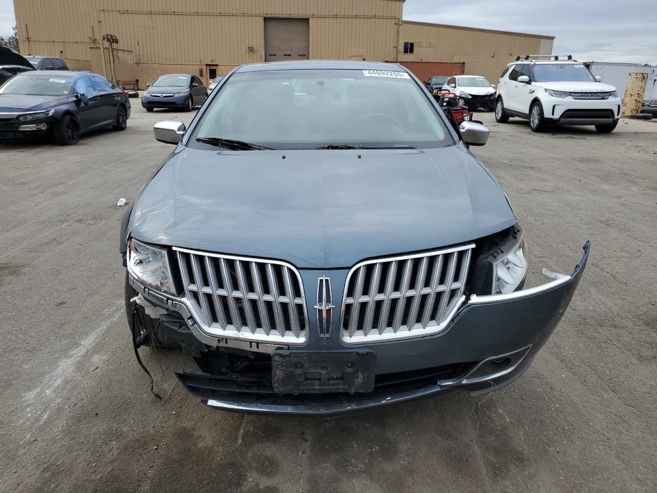2011 Lincoln MKZ - Image 5