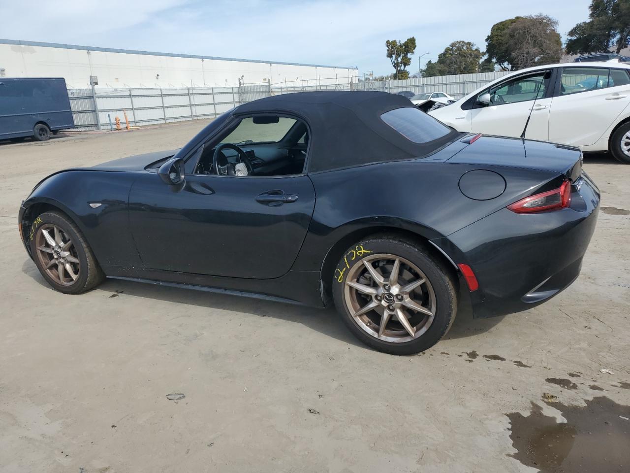 2016 Mazda MX-5 - Image 2