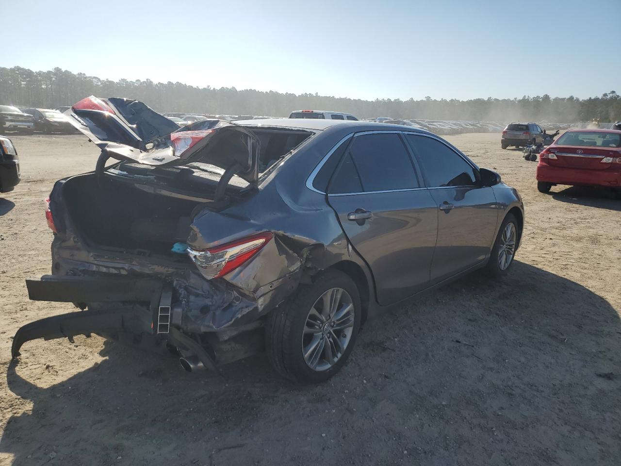 2016 Toyota Camry - Image 3