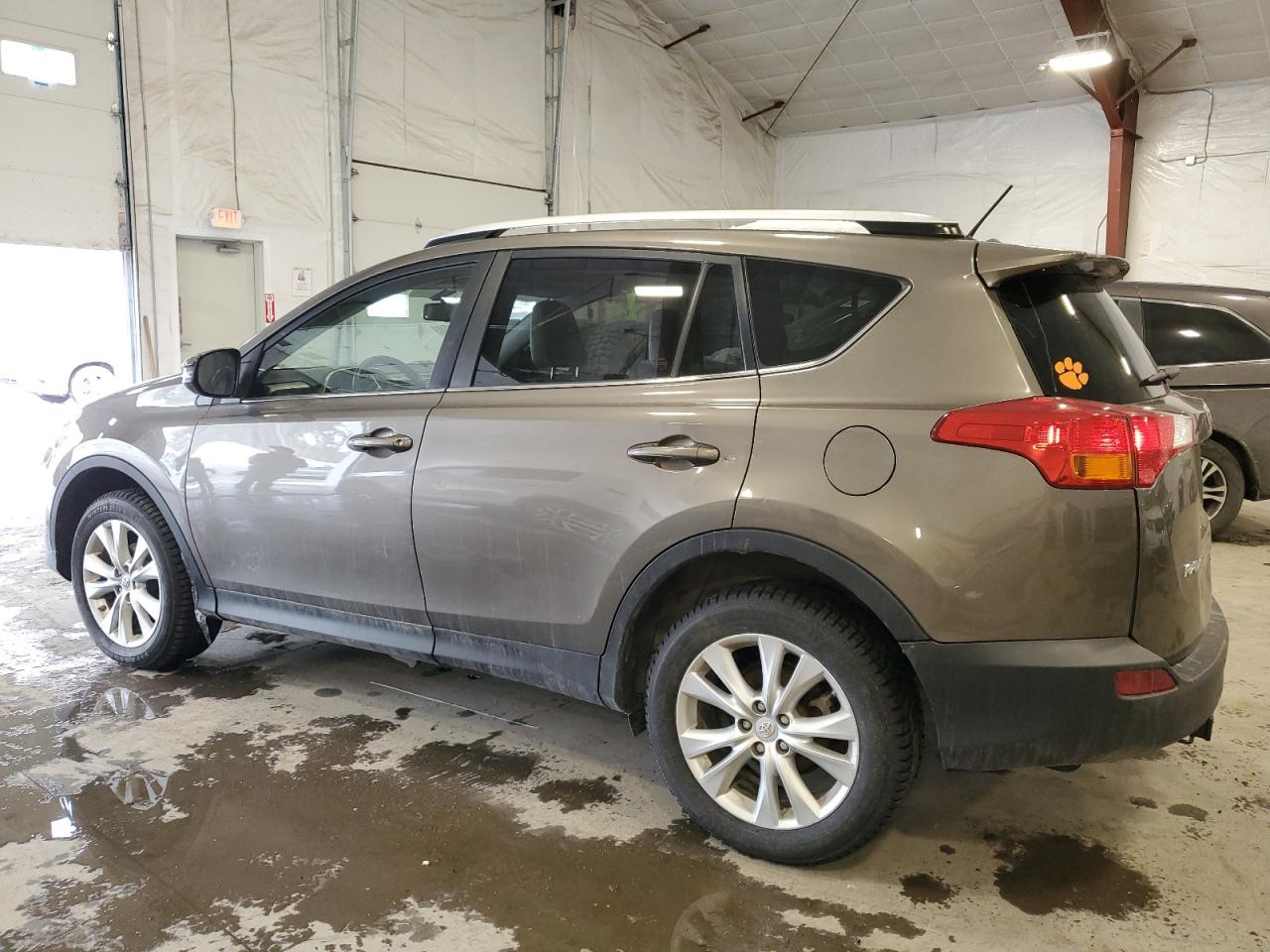 2015 Toyota RAV 4 - Image 2
