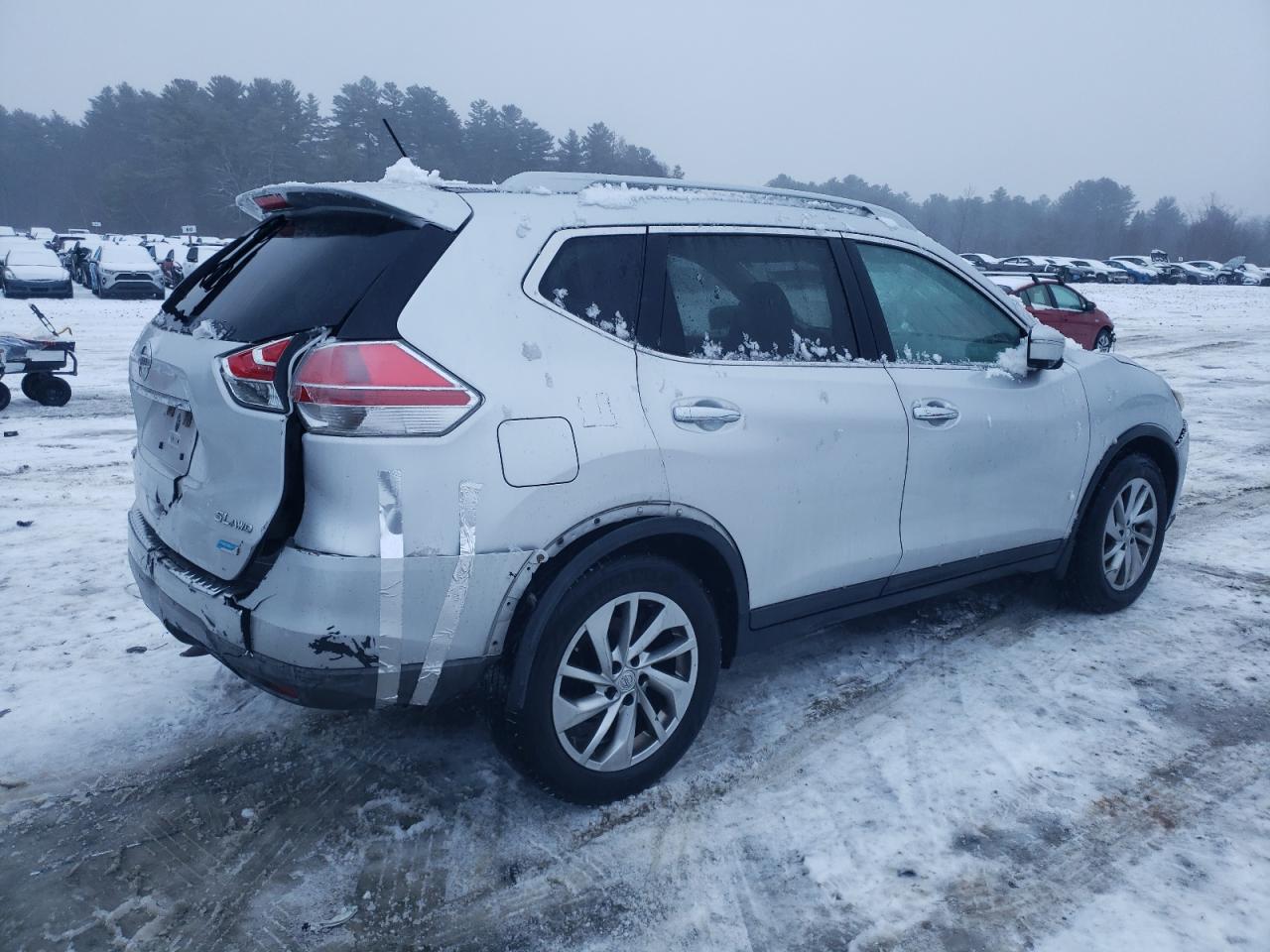2014 Nissan Rogue - Image 3